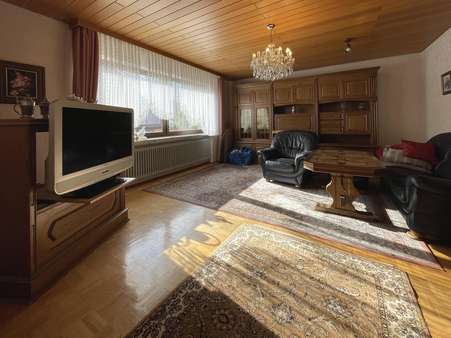 Wohnzimmer - Doppelhaushälfte in 91126 Rednitzhembach mit 142m² kaufen