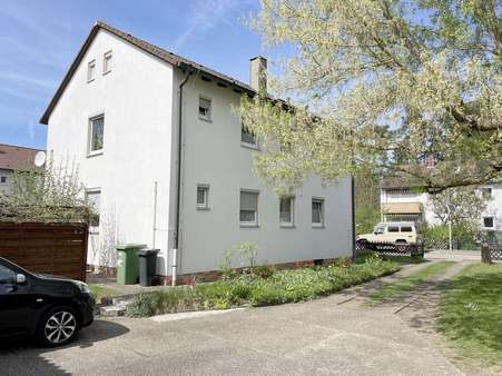 Einfahrt - Zweifamilienhaus in 90530 Wendelstein mit 134m² kaufen