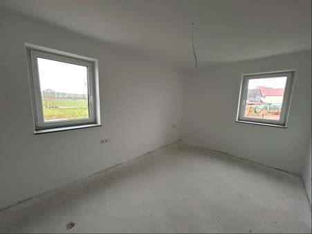 Elternschlafzimmer - Erdgeschosswohnung in 91744 Weiltingen mit 77m² mieten