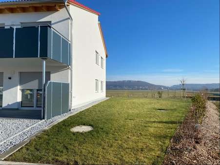 gemeinsamer Garten - Erdgeschosswohnung in 91601 Dombühl mit 87m² kaufen