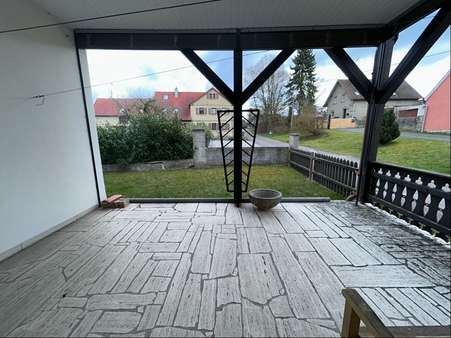 Terrasse an der Scheune - Einfamilienhaus in 91617 Oberdachstetten mit 125m² kaufen