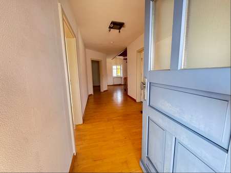 Blick in den Flur - Einfamilienhaus in 91580 Petersaurach mit 90m² kaufen