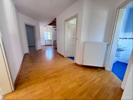 Flur - Einfamilienhaus in 91580 Petersaurach mit 90m² kaufen