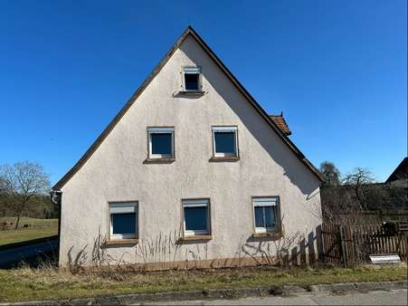 Ansicht von Westen - Einfamilienhaus in 91602 Dürrwangen mit 80m² kaufen