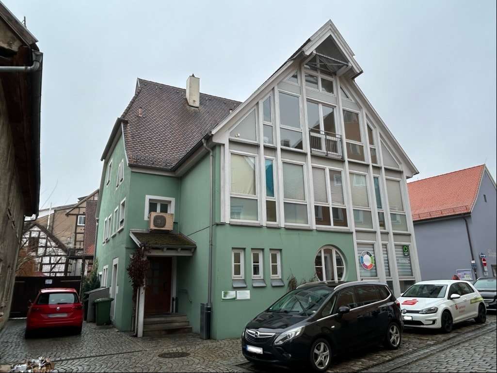 Außenansicht Außenansicht - Etagenwohnung in 91555 Feuchtwangen mit 115m² mieten