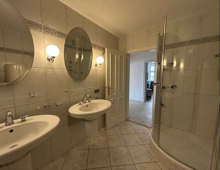 Badezimmer Badezimmer - Etagenwohnung in 91550 Dinkelsbühl mit 100m² mieten