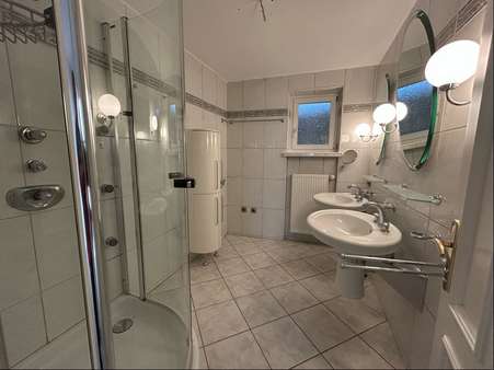 Badezimmer Badezimmer - Etagenwohnung in 91550 Dinkelsbühl mit 100m² mieten