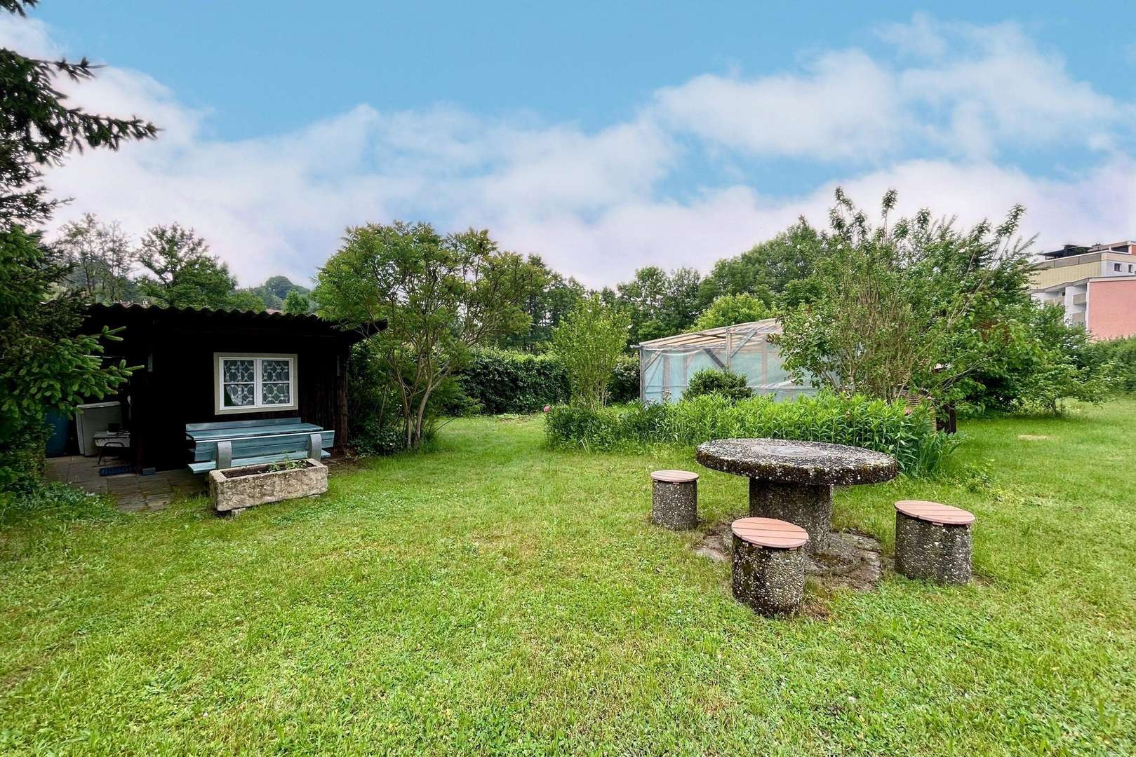 Gartenhaus und Grillstelle Gartenhaus und Grillstelle - Grundstück in 91522 Ansbach mit 996m² kaufen