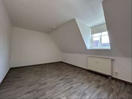 Elternschlafzimmer Elternschlafzimmer - Dachgeschosswohnung in 91567 Herrieden mit 106m² mieten