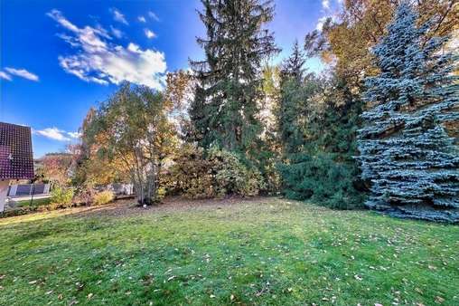 Garten mit eigenem Wald Garten mit eigenem Wald - Einfamilienhaus in 91522 Ansbach mit 197m² kaufen