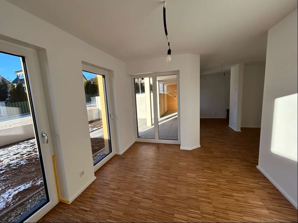 Wohnzimmer - Erdgeschosswohnung in 91567 Herrieden mit 83m² kaufen