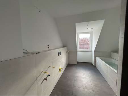 Badezimmer - Dachgeschosswohnung in 91567 Herrieden mit 59m² kaufen