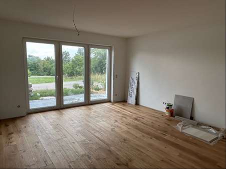 Essenbereich mit Süd-Terrasse Essenbereich mit Süd-Terrasse - Reihenmittelhaus in 91550 Dinkelsbühl mit 172m² kaufen