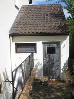 Garage und Kellerabgang - Doppelhaushälfte in 91550 Dinkelsbühl mit 140m² kaufen