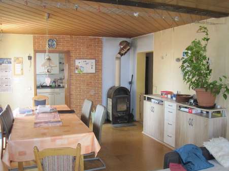Esszimmer mit Kamin im EG Esszimmer mit Kamin im EG - Einfamilienhaus in 91550 Dinkelsbühl mit 220m² kaufen