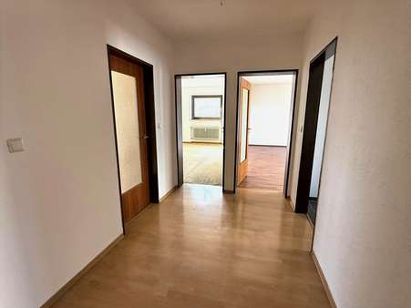 helle Diele - Etagenwohnung in 91710 Gunzenhausen mit 107m² kaufen