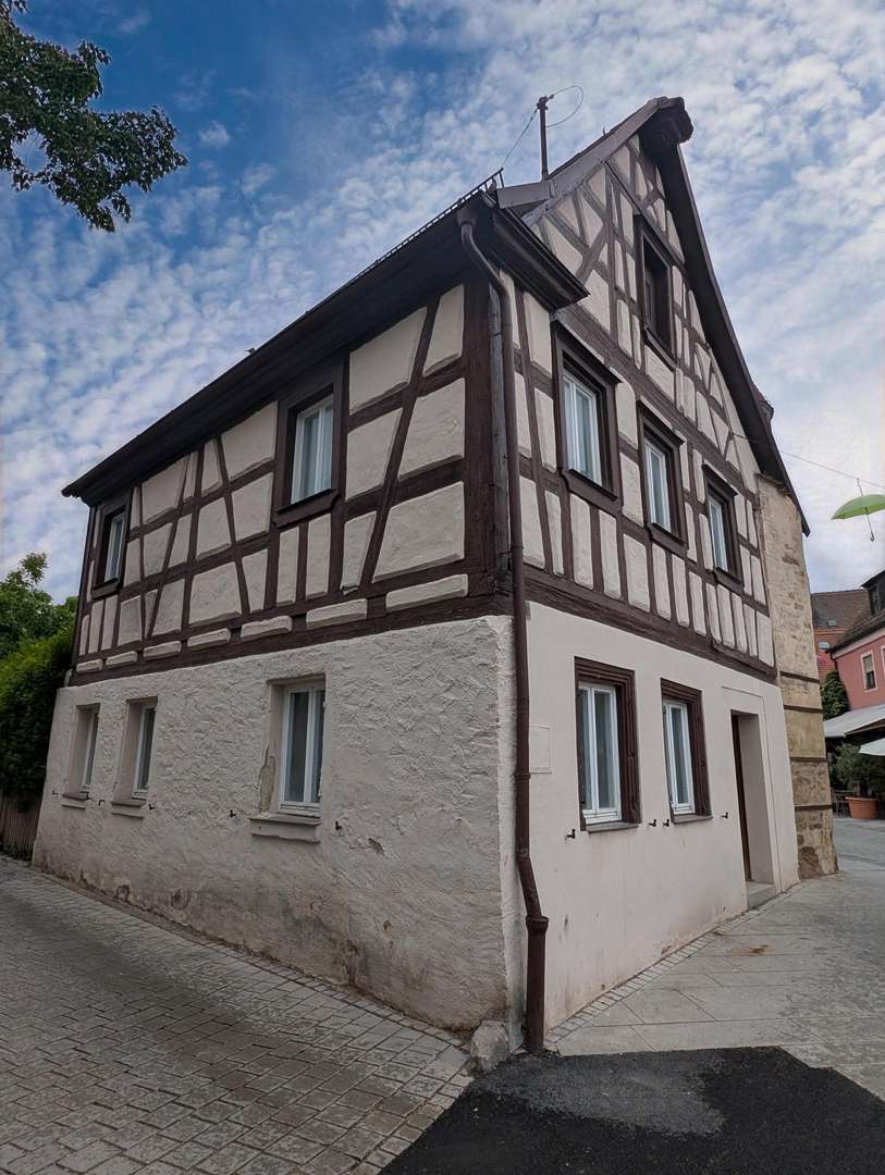 Blick auf das Schmuckstück an der historischen Stadtmauer - Einfamilienhaus in 91710 Gunzenhausen mit 60m² kaufen