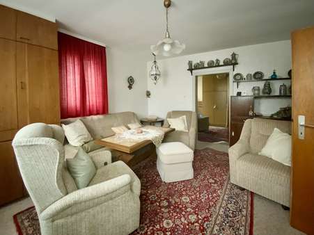 Blick in die Wohnstube - Einfamilienhaus in 91710 Gunzenhausen mit 60m² kaufen
