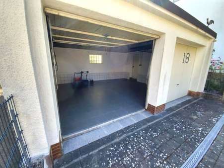 Geflieste Doppelgarage Geflieste Doppelgarage - Doppelhaushälfte in 91710 Gunzenhausen mit 123m² kaufen