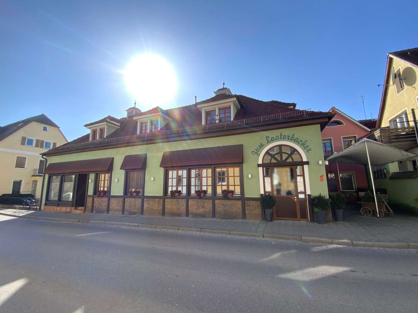 Großes Gewerbeobjekt mit Gaststätte, Laden und Wohnung zu verkaufen! - Gastronomie in 91710 Gunzenhausen mit 120m² kaufen