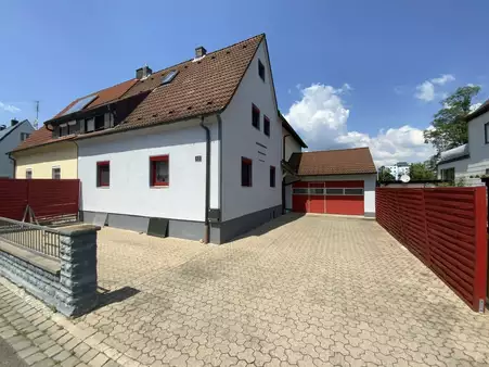 Doppelhaushälfte in ruhiger Lage von Gunzenhausen zu verkaufen!