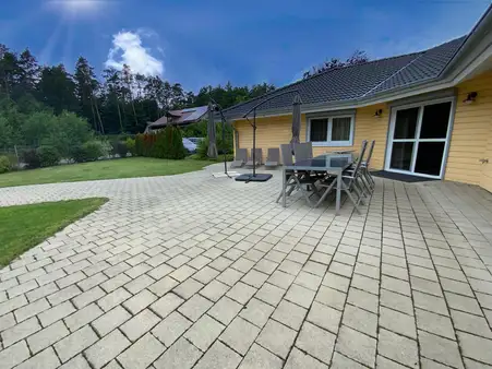 Bungalow mit Blick in die Natur