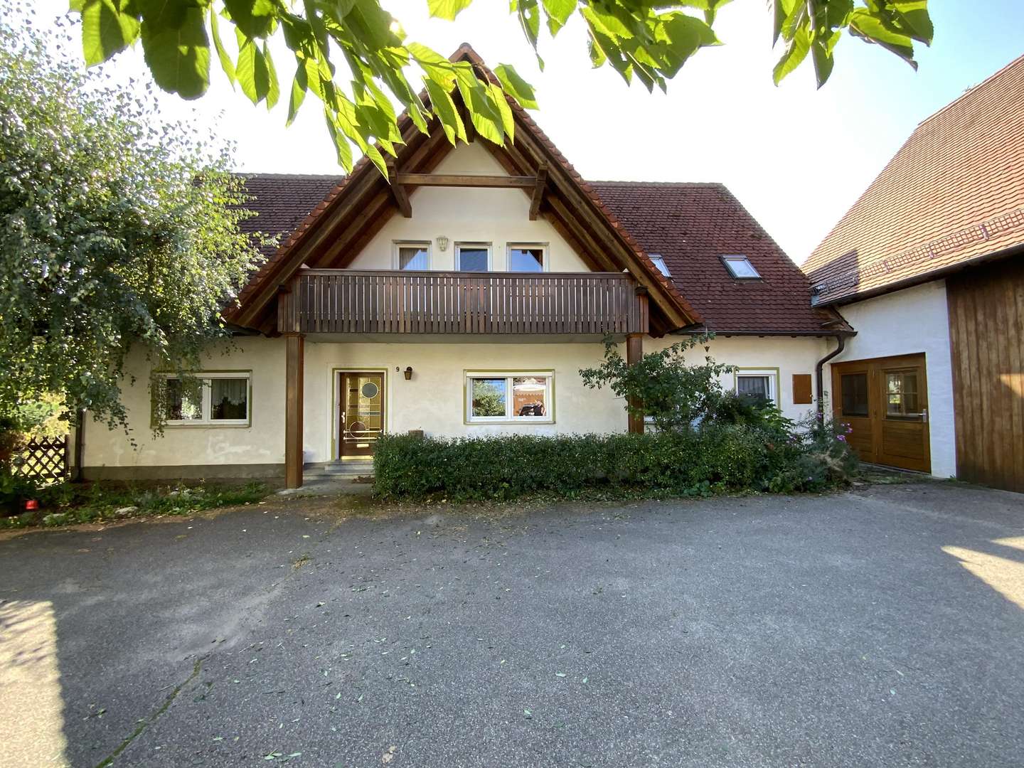 Blick auf das Wohnhaus, hofseitig - Einfamilienhaus in 91802 Meinheim mit 164m² kaufen