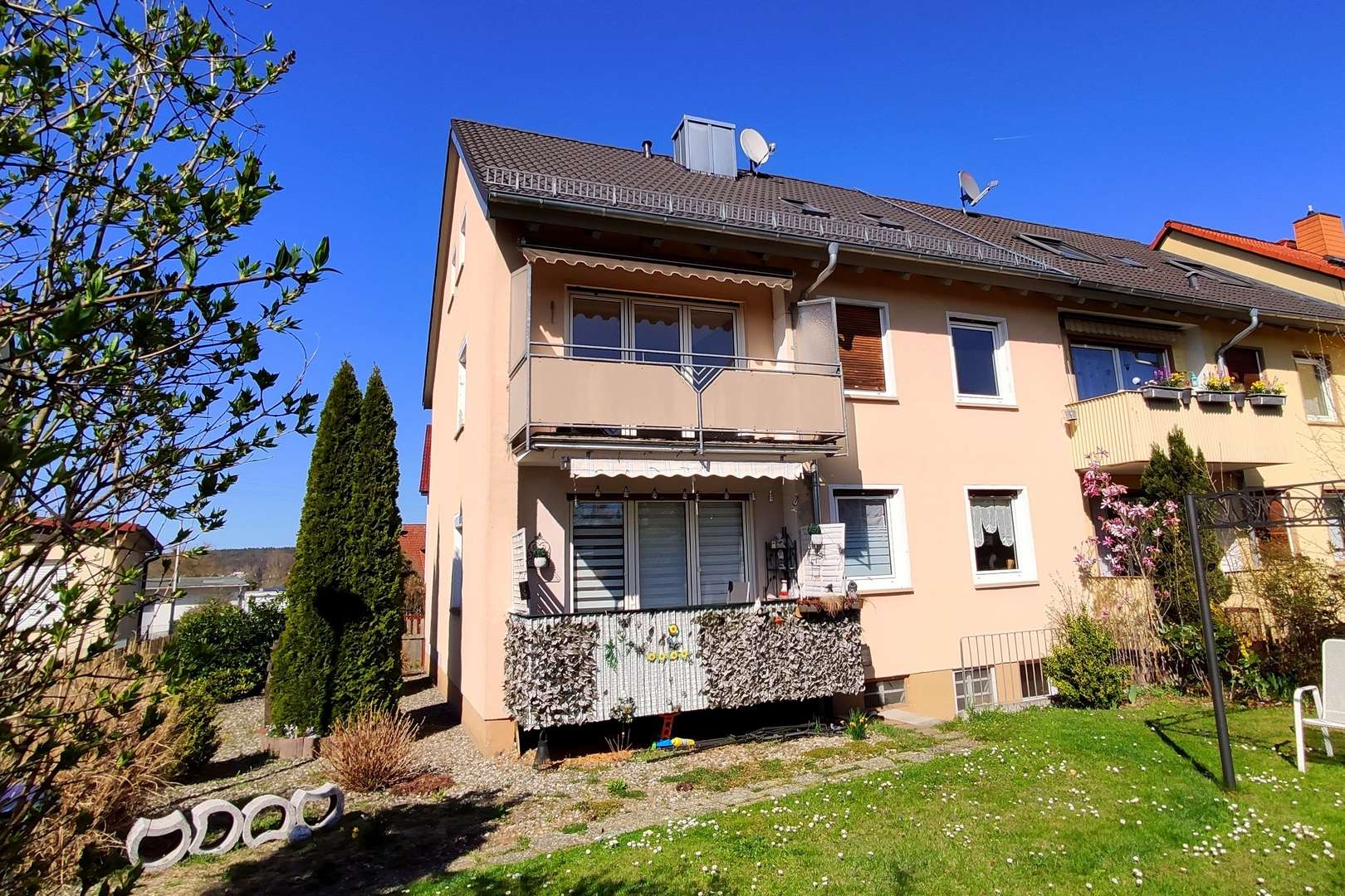 Gebäudeansicht Gartenseite - Zweifamilienhaus in 96117 Memmelsdorf mit 131m² kaufen