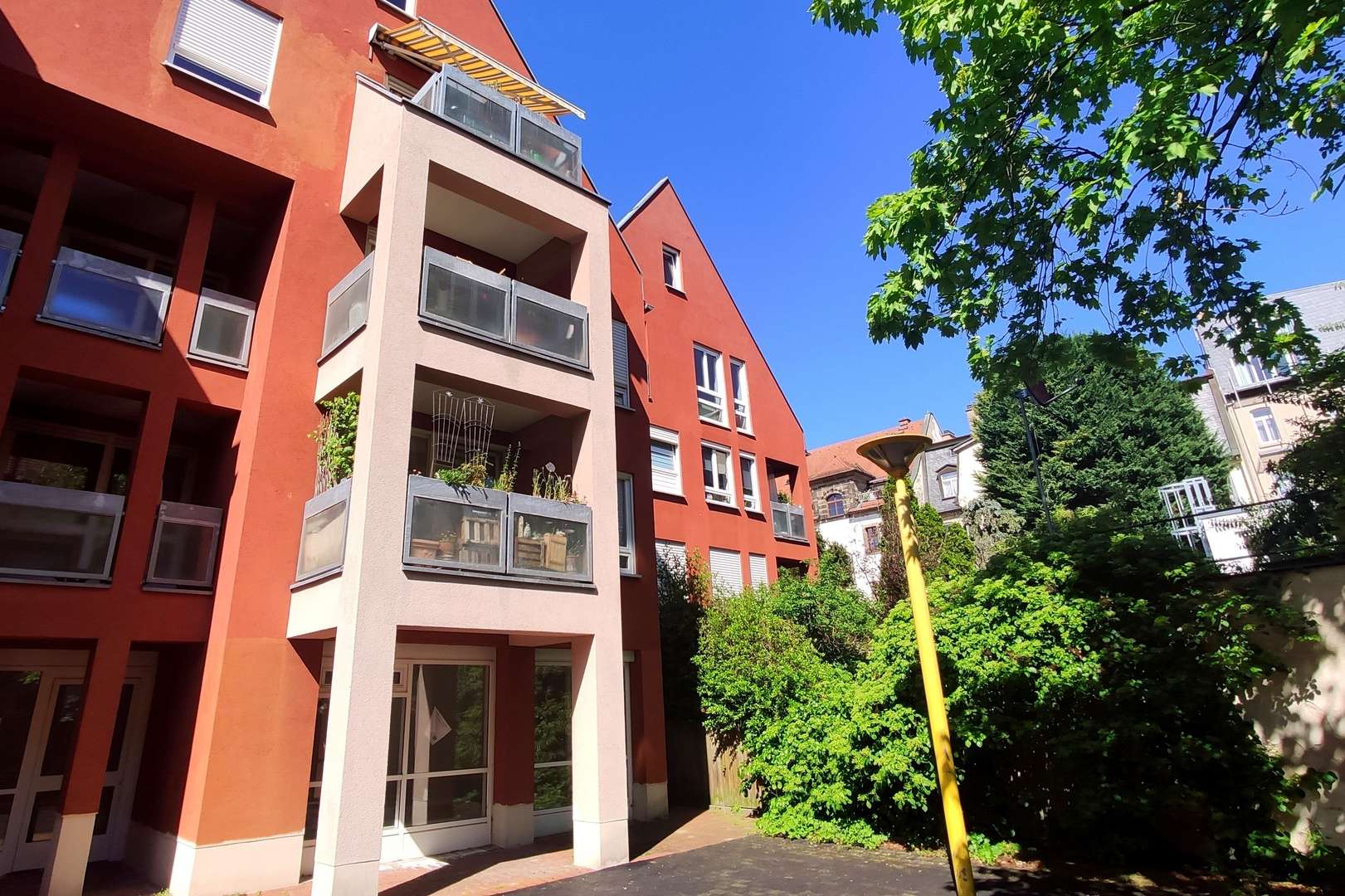 Gebäudeaußenansicht Gebäudeaußenansicht - Etagenwohnung in 96047 Bamberg mit 63m² kaufen