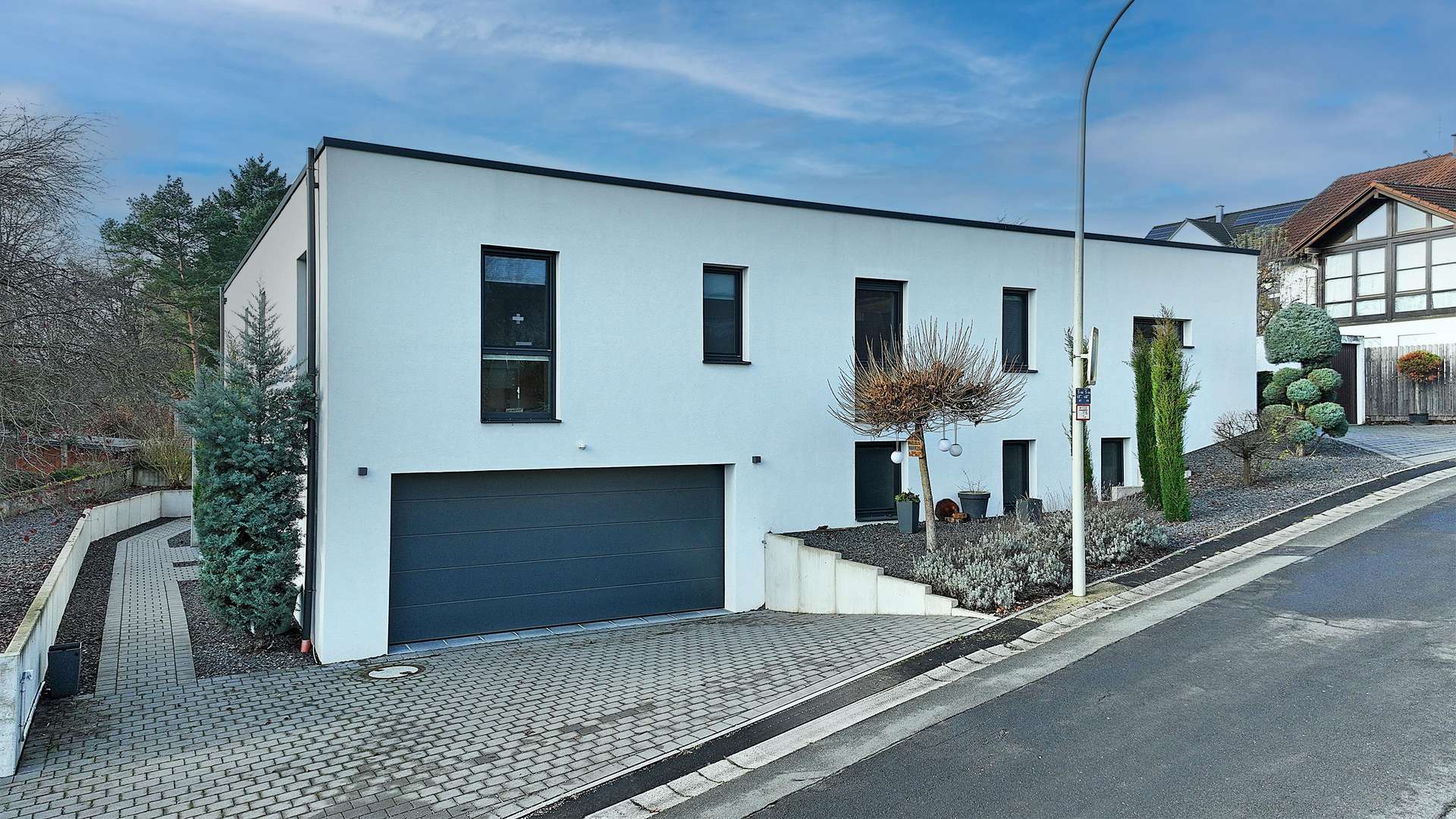 Außenansicht Außenansicht - Einfamilienhaus in 96120 Bischberg mit 391m² kaufen