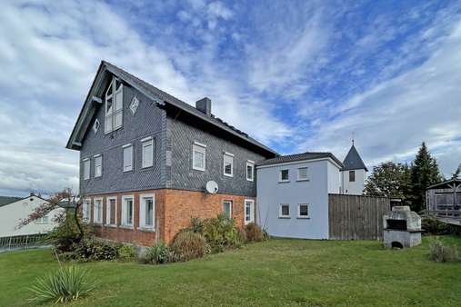 Gebäude-Rückseite - Mehrfamilienhaus in 96277 Schneckenlohe mit 90m² kaufen