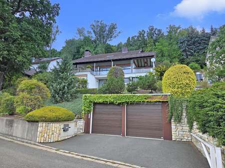 Außenansicht Außenansicht - Einfamilienhaus in 95326 Kulmbach mit 250m² kaufen