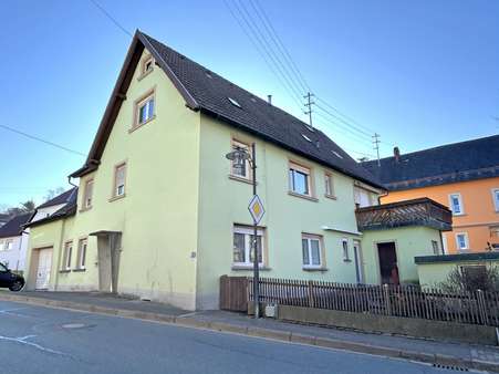 Außenansicht - Zweifamilienhaus in 95362 Kupferberg mit 187m² kaufen