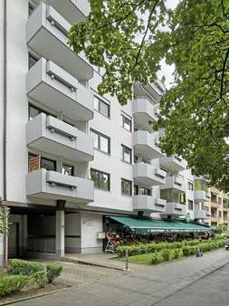 Straßenansicht - Etagenwohnung in 80809 München mit 57m² kaufen
