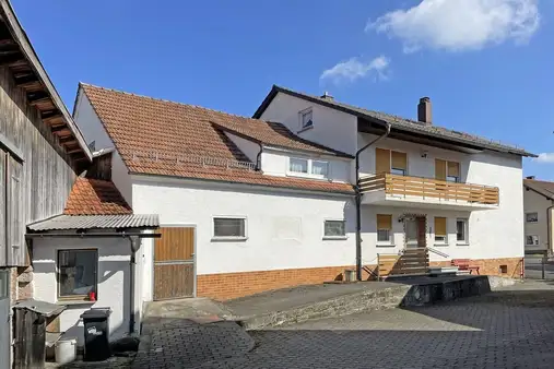 Ruhe in dörflicher Lage!