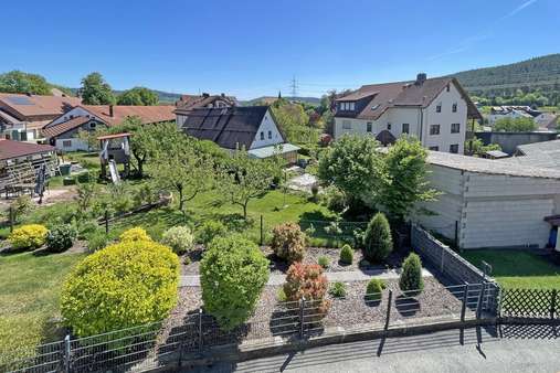 Ausblick vom Balkon - Einfamilienhaus in 96342 Stockheim mit 125m² kaufen