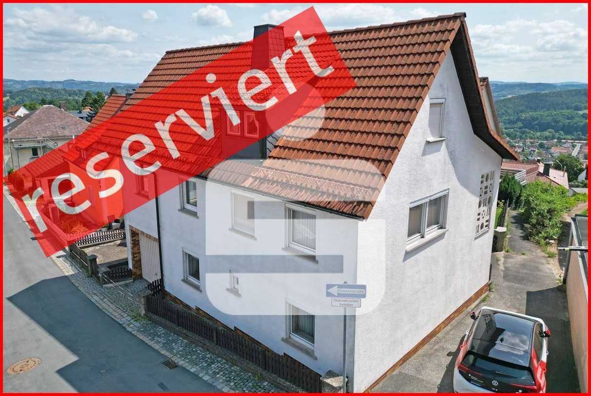 Luftbild Luftbild - Einfamilienhaus in 96317 Kronach mit 100m² kaufen