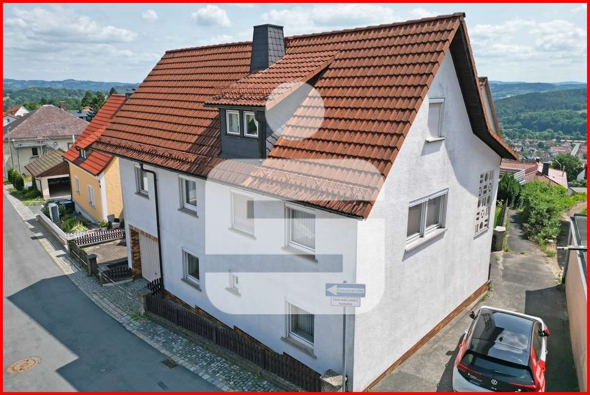 Luftbild Luftbild - Einfamilienhaus in 96317 Kronach mit 100m² kaufen