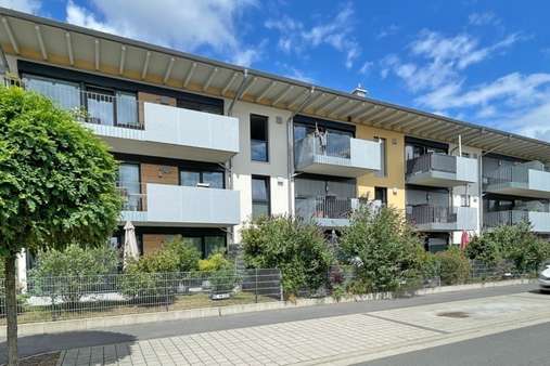 Straßenansicht Straßenansicht - Etagenwohnung in 96317 Kronach mit 59m² mieten