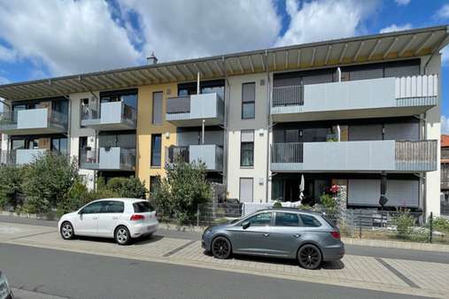 Straßenansicht Straßenansicht - Etagenwohnung in 96317 Kronach mit 59m² mieten