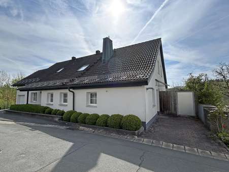 Außenansicht - Zweifamilienhaus in 95369 Untersteinach mit 310m² kaufen