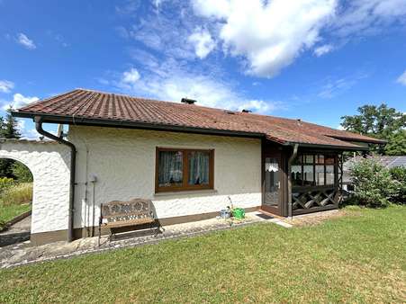 Außen Außen - Einfamilienhaus in 95336 Mainleus mit 139m² kaufen