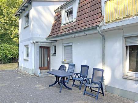 Außen Terrasse - Zweifamilienhaus in 95326 Kulmbach mit 160m² kaufen