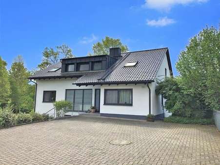 Ansicht - Einfamilienhaus in 95512 Neudrossenfeld mit 280m² kaufen
