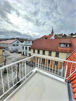 Balkon - Dachgeschosswohnung in 96317 Kronach mit 63m² kaufen