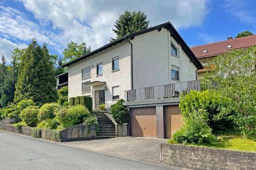 Straßenansicht - Einfamilienhaus in 96369 Weißenbrunn mit 112m² kaufen