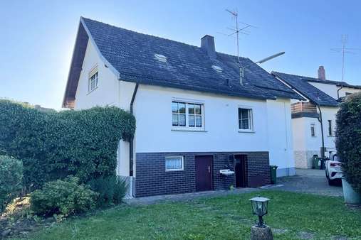 Gartenansicht - Einfamilienhaus in 96328 Küps mit 130m² kaufen