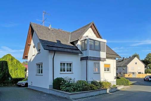 Straßenansicht - Einfamilienhaus in 96328 Küps mit 130m² kaufen