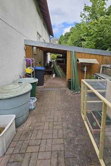Aussenansicht Seite - Doppelhaushälfte in 95448 Bayreuth mit 129m² kaufen