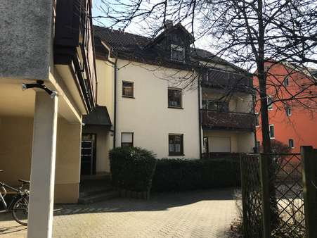 Balkon - Erdgeschosswohnung in 95448 Bayreuth mit 83m² kaufen